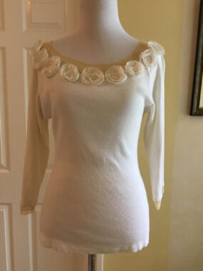Cordelia White Ribbed Cotton Knit Top 3/4 Sleeve Rosette Floral Mesh Neck